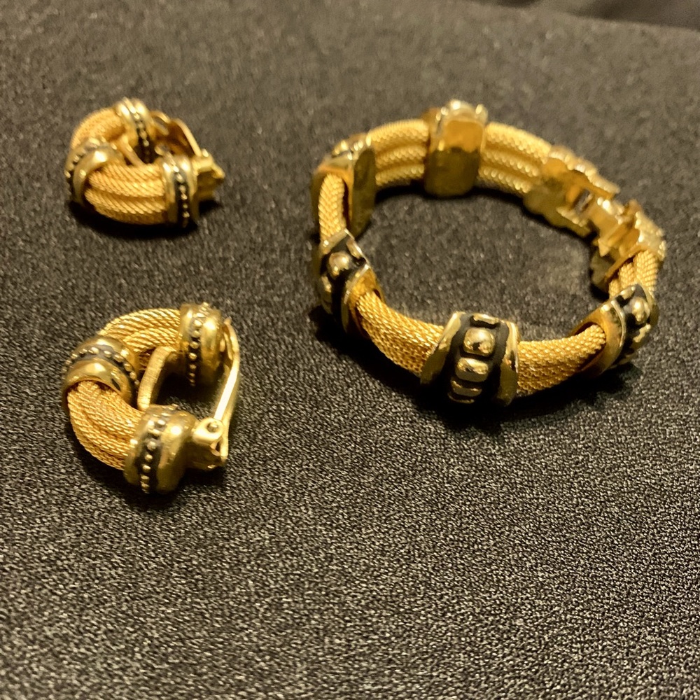 Vintage Style Bracelet & Earring Set